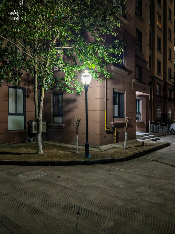 Solar Post Light Refurbishment before old light